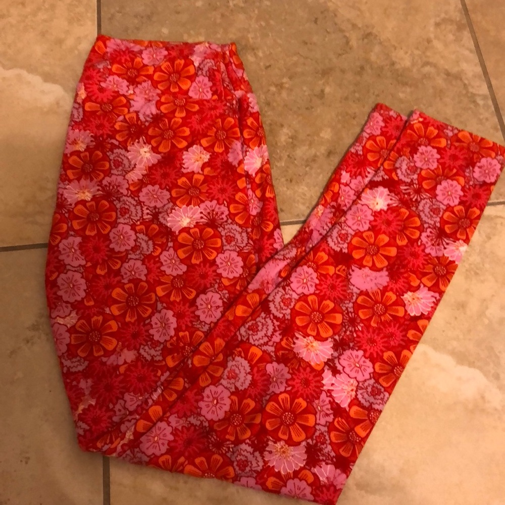 Lula Roe buttery soft leggings